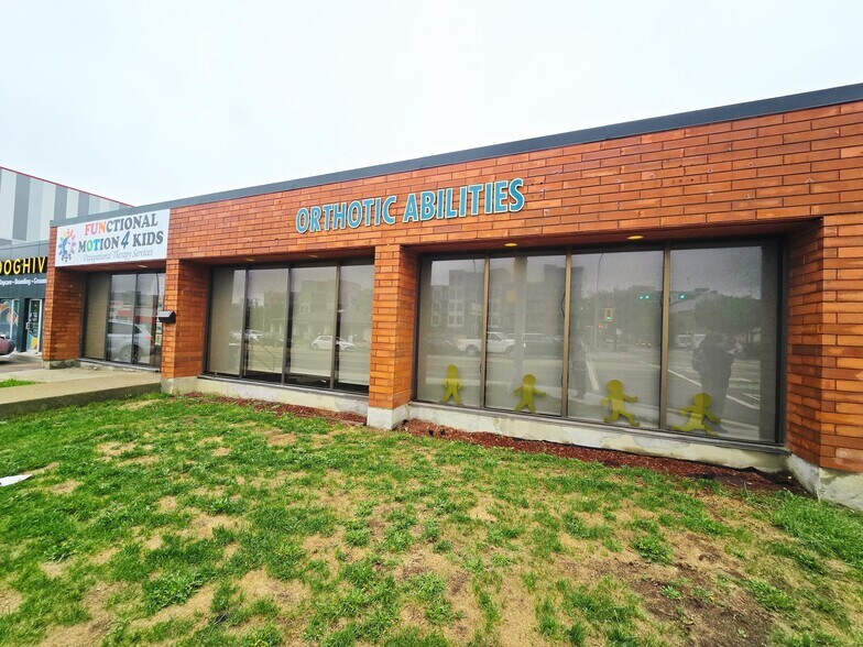 More Photos Of 10525 116 St NW, Edmonton Medical For Lease