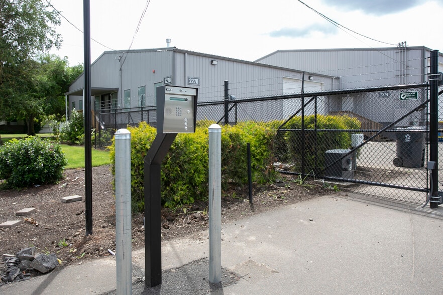 More Photos Of 2200 Three Lakes Rd SE, Albany Manufacturing For Lease