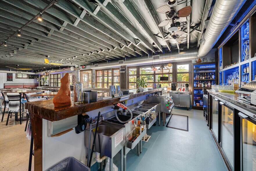 More Photos Of 2927 Spring St, Paso Robles Restaurant For Sale