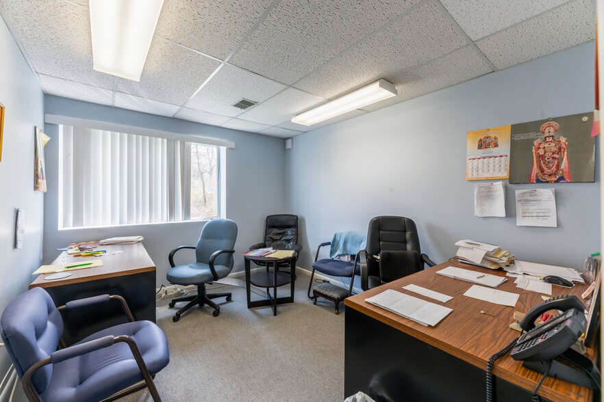 More Photos Of 4105 US Highway 1, Monmouth Junction Medical For Sale