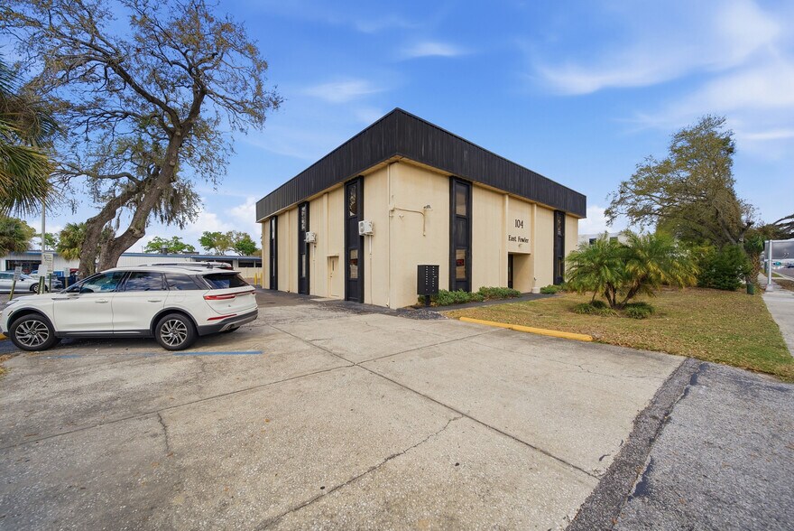 More Photos Of 104 E Fowler Ave, Tampa Office For Sale