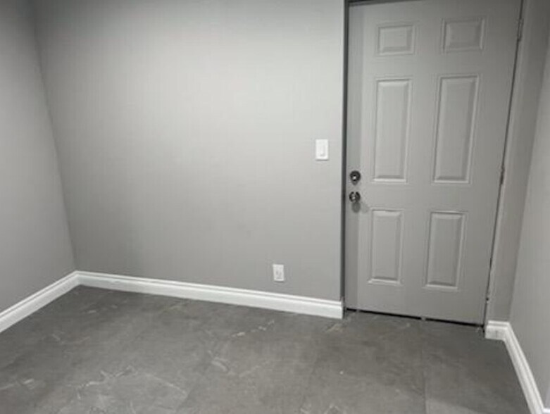 More Photos Of 1913 E 17th St, Santa Ana Office For Sale