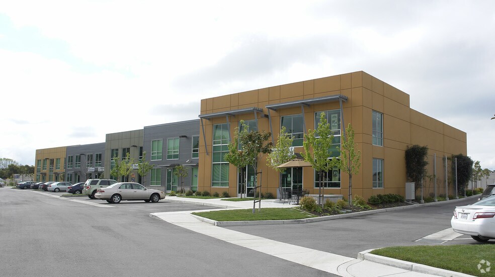 More Photos Of 865 Marina Bay Pky, Richmond Flex For Lease