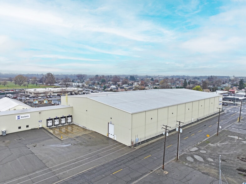 More Photos Of 45 E 3rd Ave, Toppenish Manufacturing For Sale