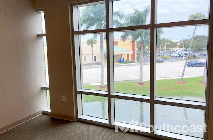 More Photos Of 1050 SE Monterey Rd, Stuart Medical For Lease