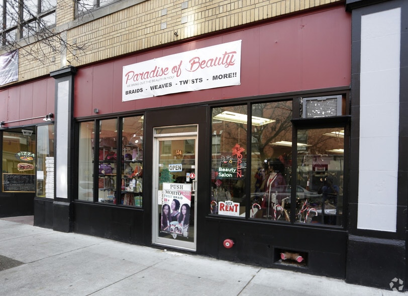 More Photos Of 2-10 Market St, Lynn Office For Sale