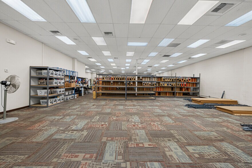 More Photos Of 1631 Gardena Ave, Glendale Industrial For Sale