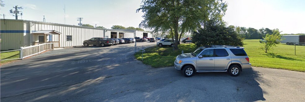 More Photos Of 965 Repp Dr, Columbus Warehouse For Lease