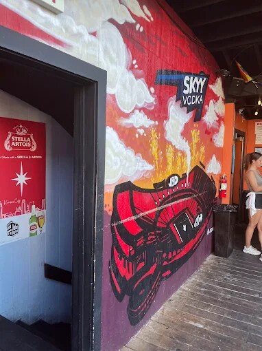 More Photos Of 928 W Wyandotte St, Kansas City Restaurant For Sale