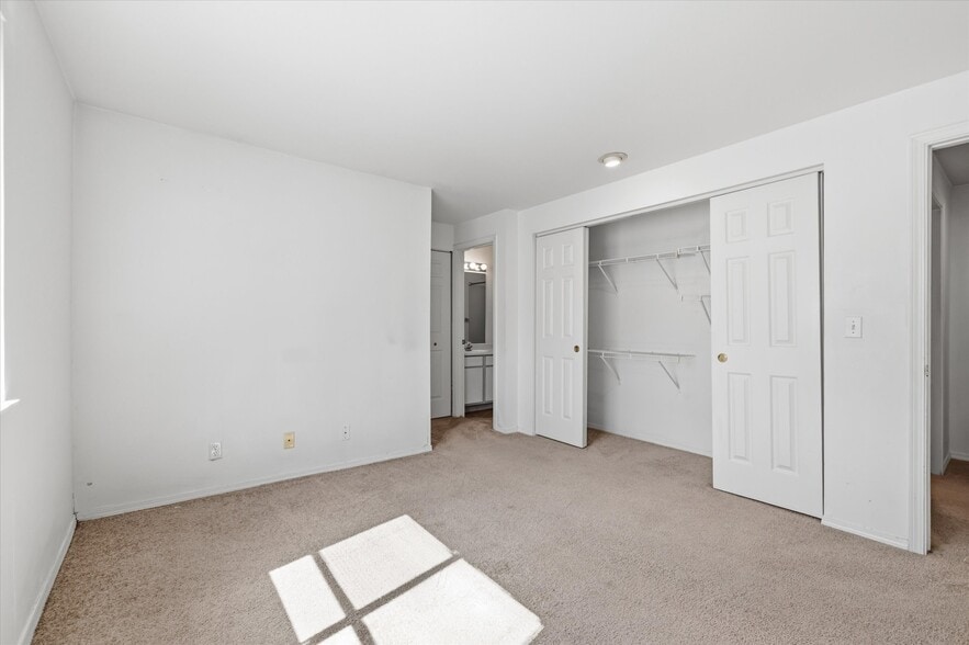 More Photos Of 8320 Lake City Way NE, Seattle Apartments For Sale