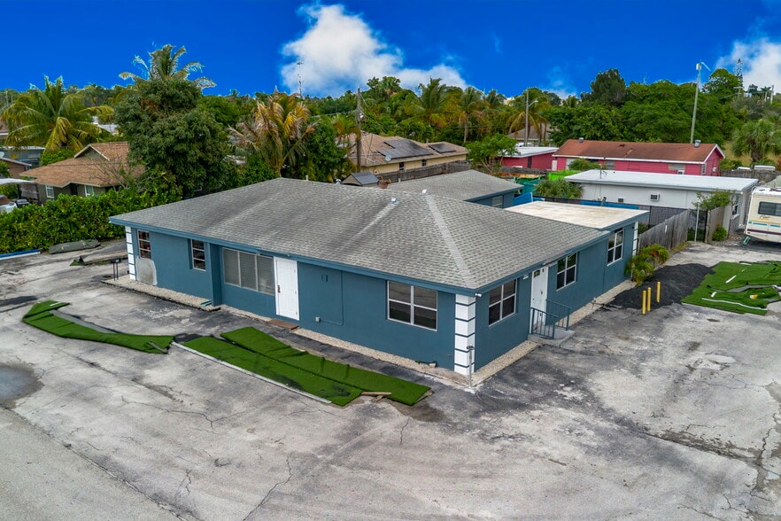 Primary Photo Of 945 Miner Rd, Lake Worth Storefront Retail Residential For Sale