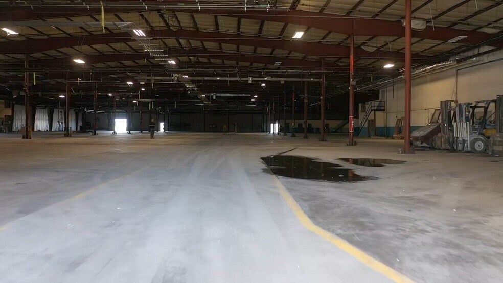 Primary Photo Of 500 Raybestos Dr, Upper Sandusky Manufacturing For Sale