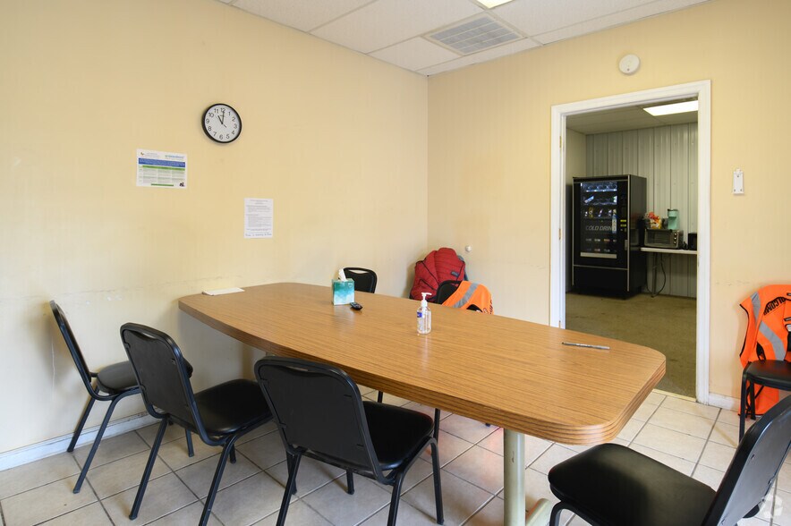 More Photos Of 1435 River Ave, Camden Land For Lease