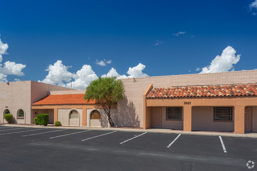 More Photos Of 3200 S Dodge Blvd, Tucson Unknown For Lease