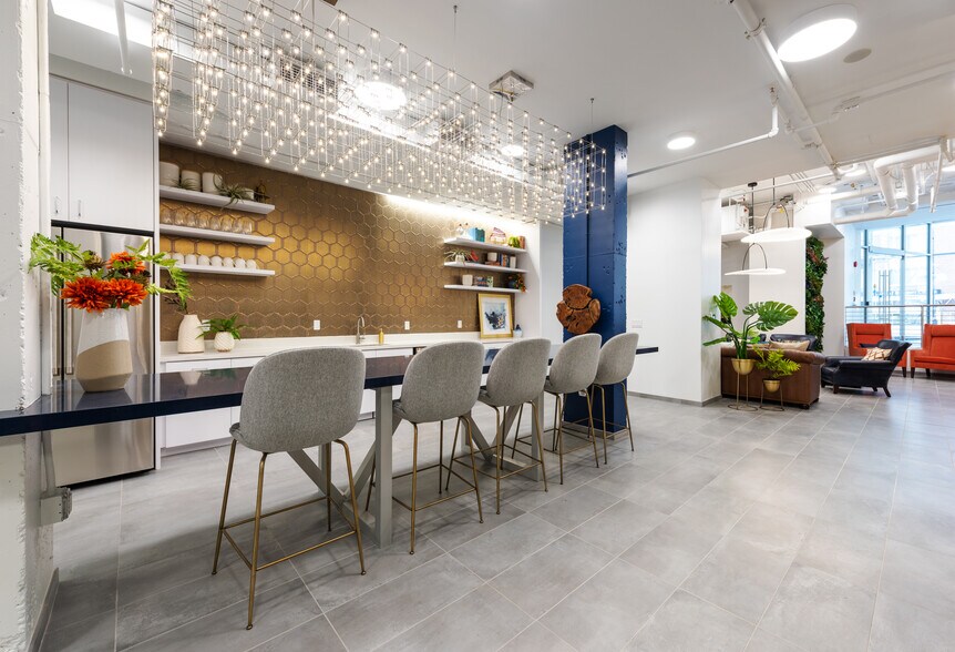 More Photos Of 1233 20th St NW, Washington Office For Lease