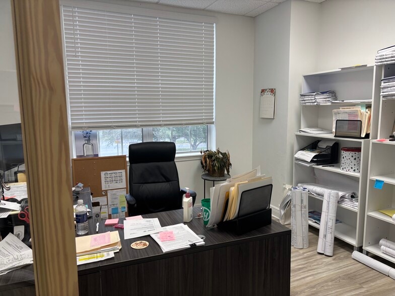 More Photos Of 3606 Maclay Blvd S, Tallahassee Medical For Lease