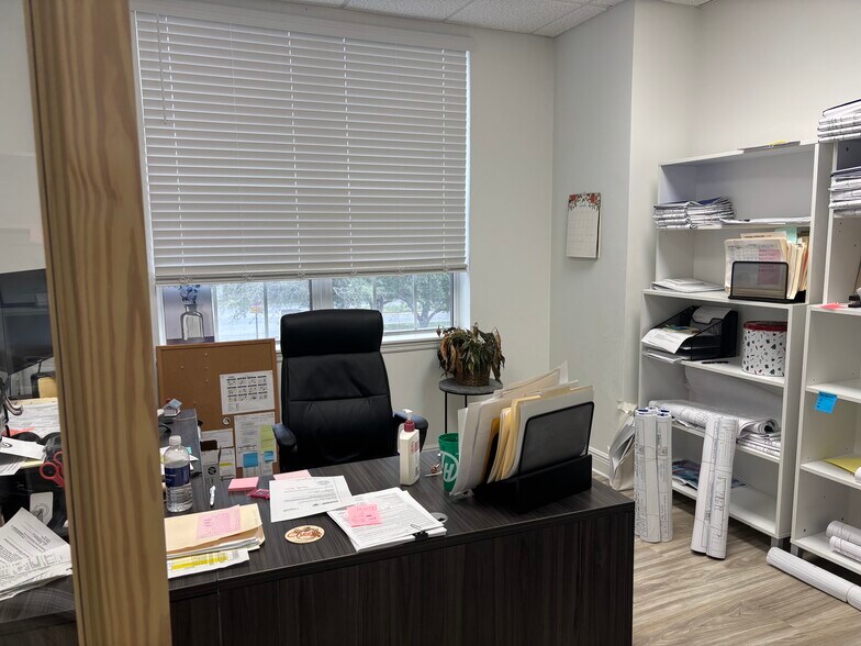 More Photos Of 3606 Maclay Blvd S, Tallahassee Medical For Lease
