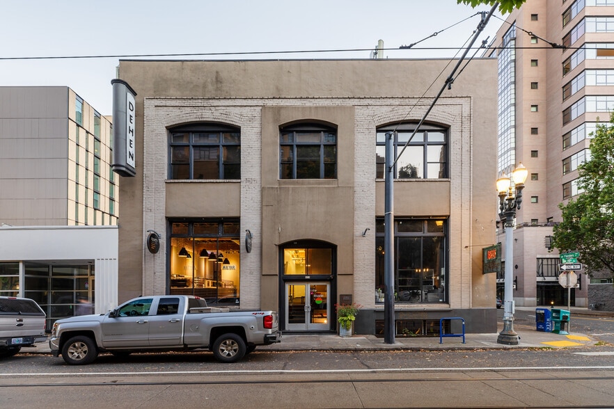 More Photos Of 404 NW 10th Ave, Portland Loft Creative Space For Sale