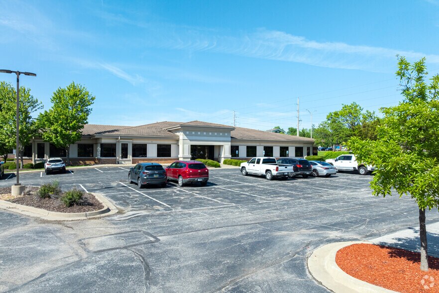 More Photos Of 3540 NE Ralph Powell Rd, Lee's Summit Office For Lease