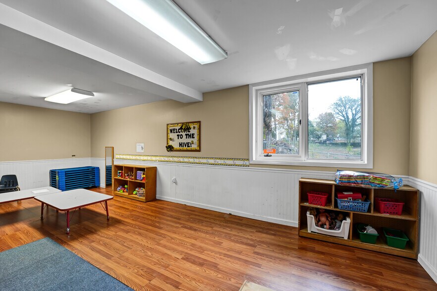 More Photos Of 7828 S Northshore Dr, Knoxville Schools For Sale