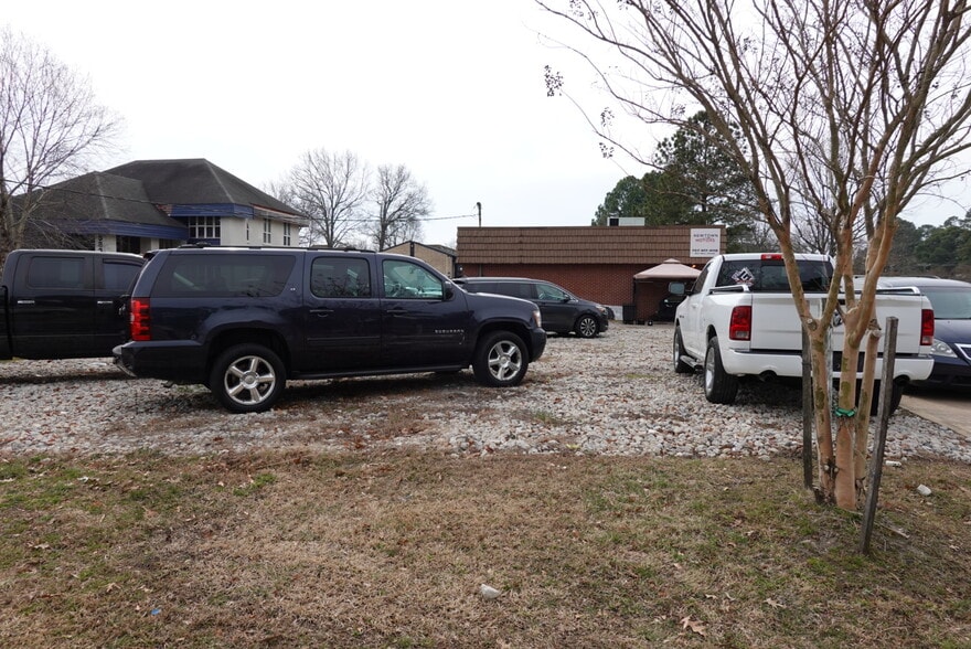 More Photos Of 202 S Newtown Rd, Virginia Beach Auto Dealership For Sale