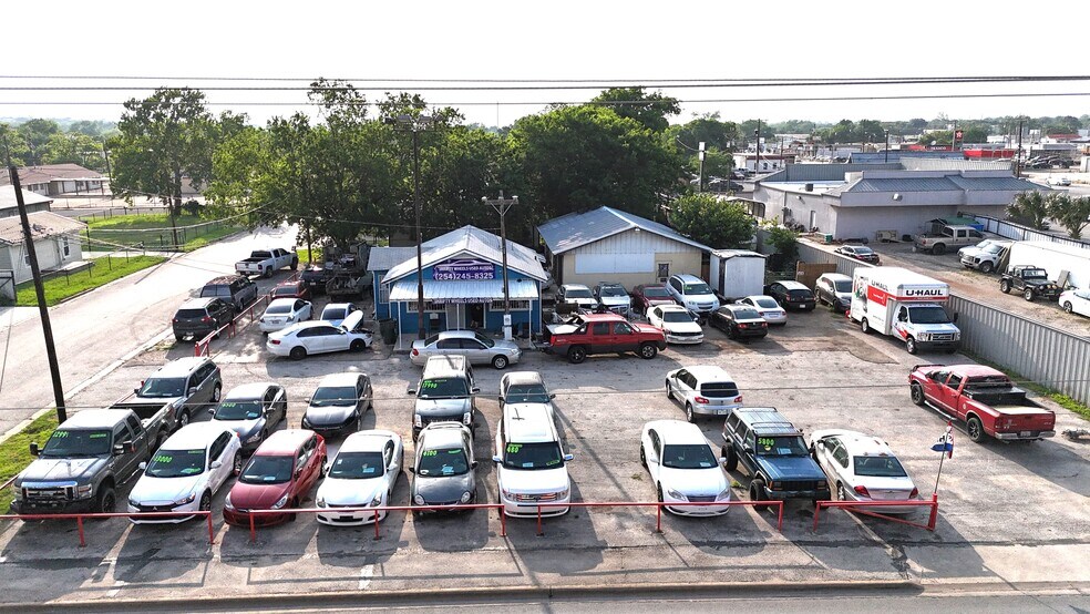 More Photos Of 404 E Veterans Memorial Blvd, Killeen General Retail For Sale