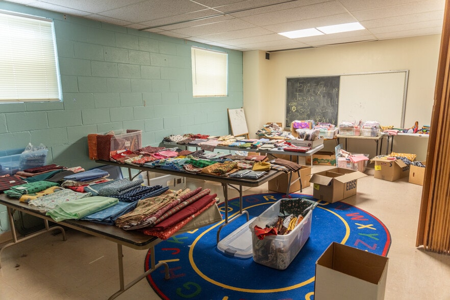 More Photos Of 381 H St, Hampton Religious Facility For Sale