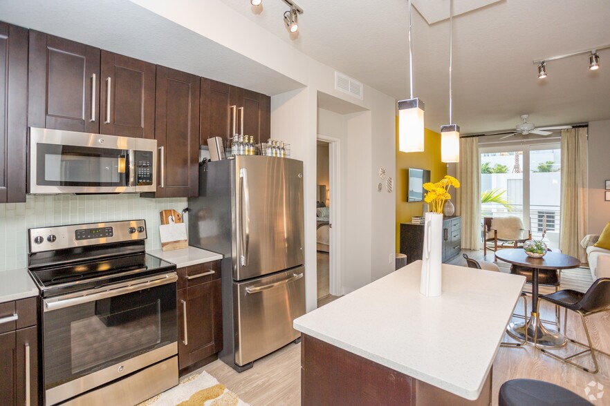 More Photos Of 190 SE 5th Ave, Delray Beach Apartments For Lease