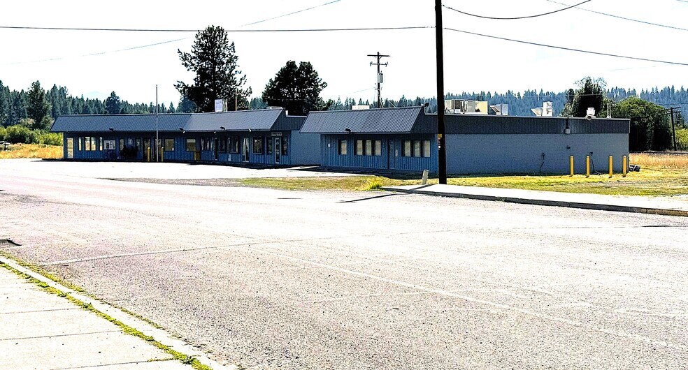 More Photos Of 212 S 1st Ave, Chiloquin General Retail For Sale
