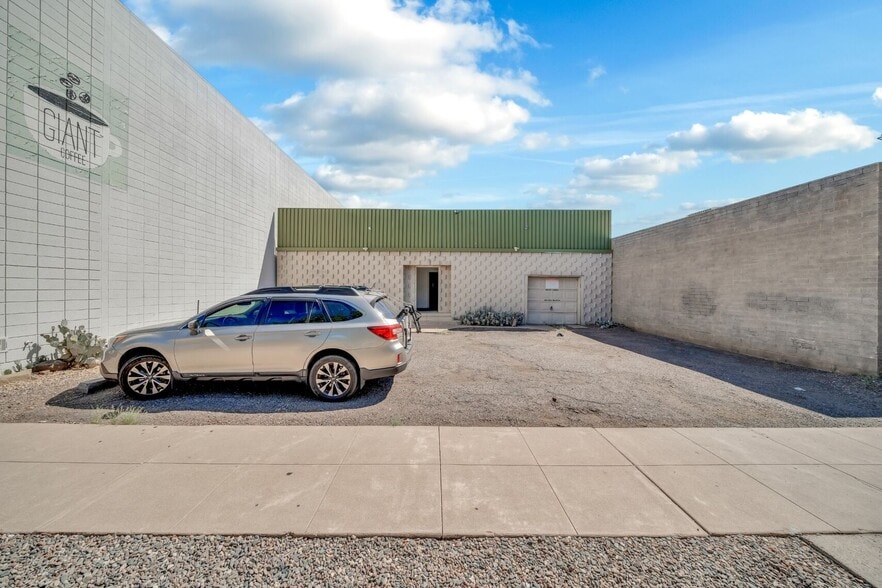 Primary Photo Of 1433 N 1st St, Phoenix General Retail For Sale