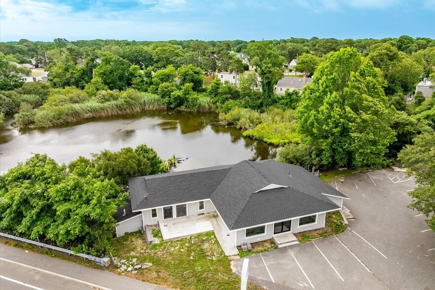 More Photos Of 307 Falmouth Rd, Hyannis Office For Sale