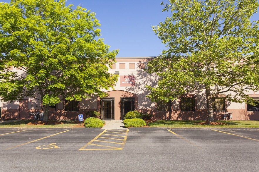 More Photos Of 24 Walpole Park S, Walpole Warehouse For Lease