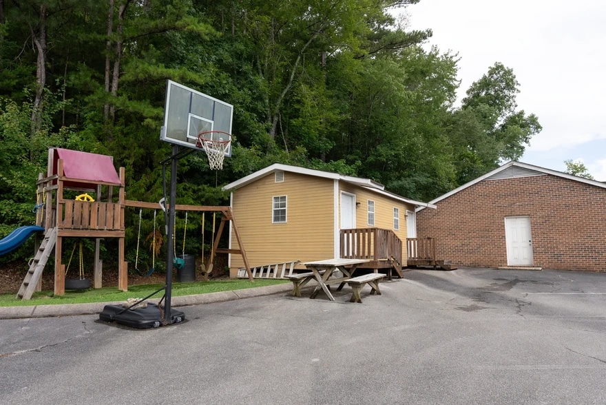 More Photos Of 8159 Standifer Gap Rd, Chattanooga Religious Facility For Sale