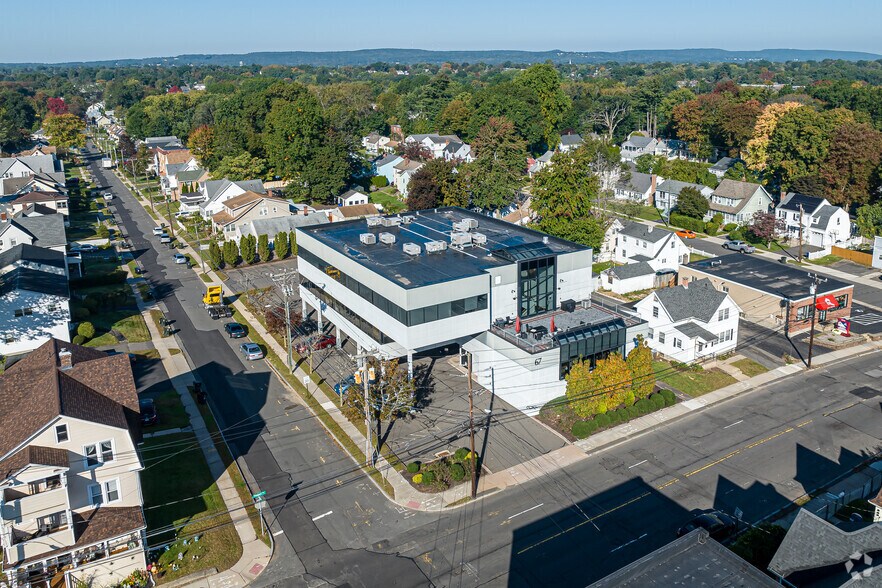 More Photos Of 67 Prospect Ave, West Hartford Medical For Lease
