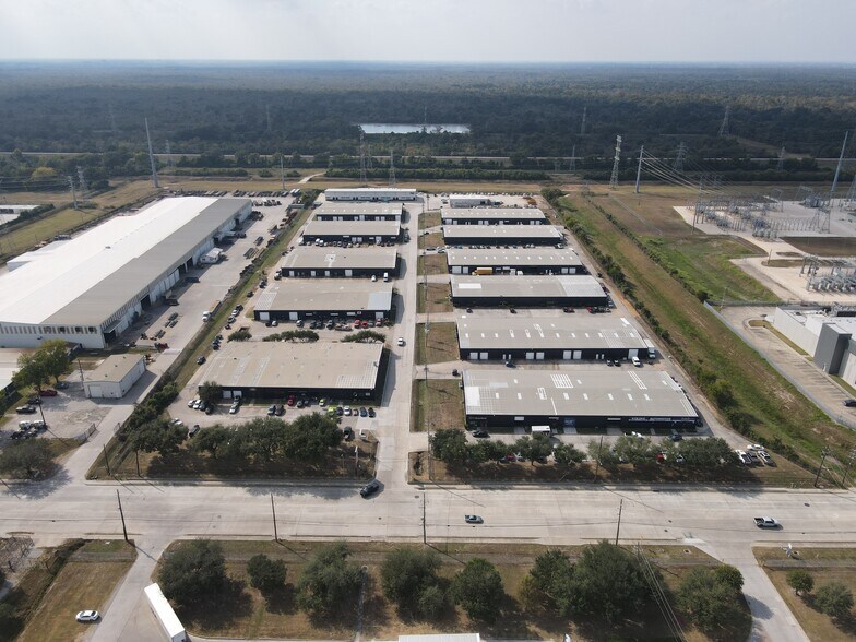 More Photos Of 2121 Brittmoore Rd, Houston Unknown For Lease