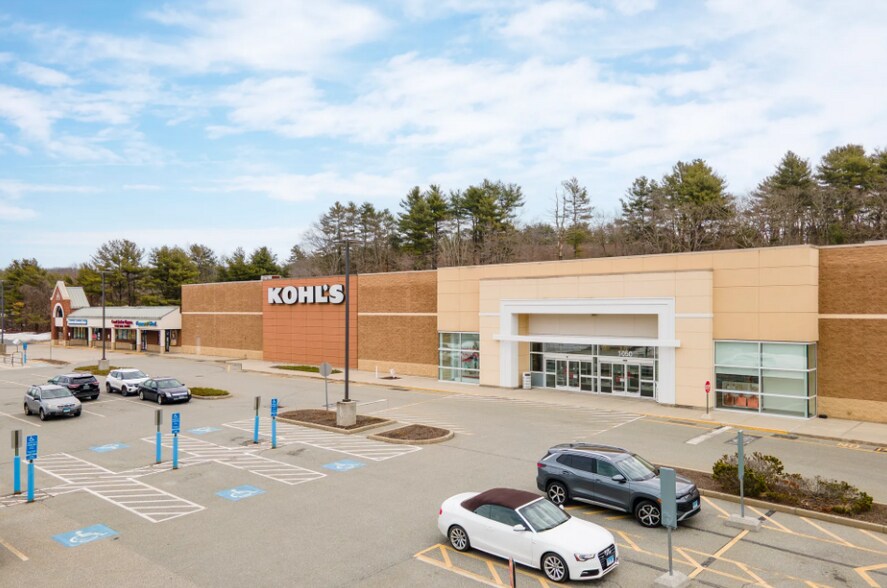 More Photos Of 1050-1078 N Main St, Dayville Freestanding For Lease