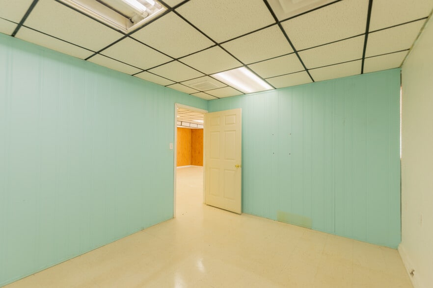 More Photos Of 2012 S Main St, Stillwater Medical For Sale