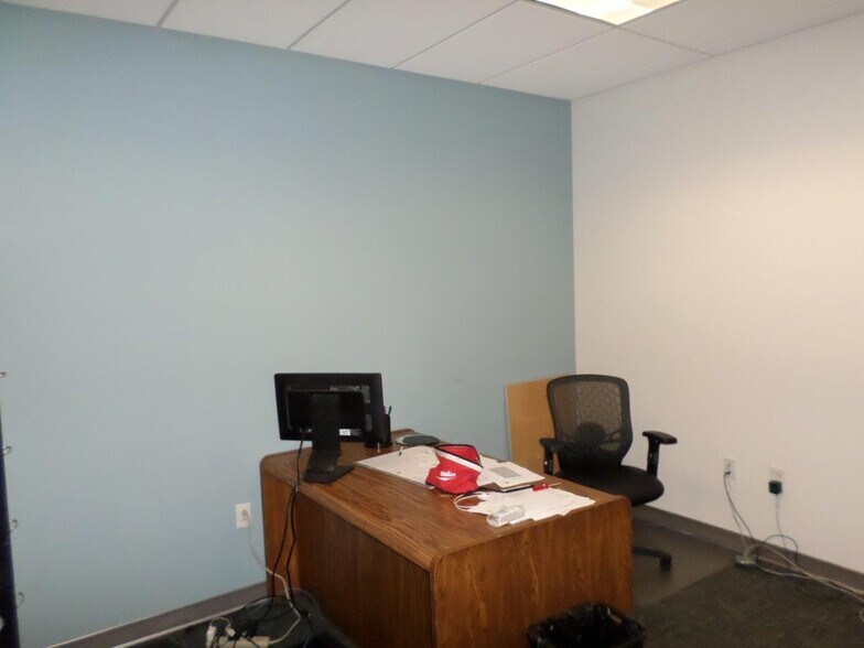 More Photos Of 1401 N Keyser Ave, Scranton Office For Sale