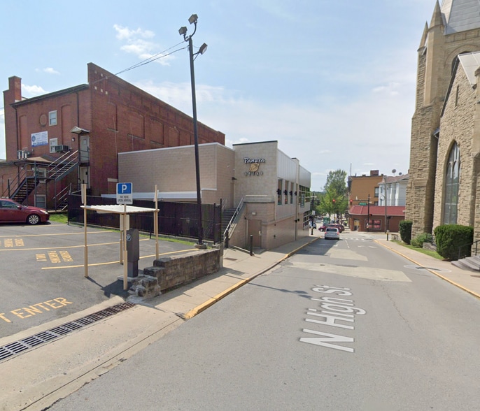 More Photos Of 207 Willey St, Morgantown General Retail For Lease