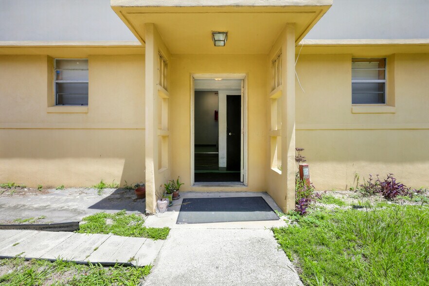 More Photos Of 820-910 2nd St St, Jacksonville Beach, Jacksonville Beach Apartments For Sale