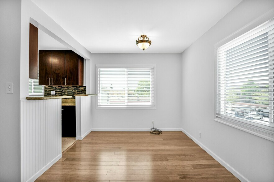 More Photos Of 1919 Curtis St, Berkeley Apartments For Sale