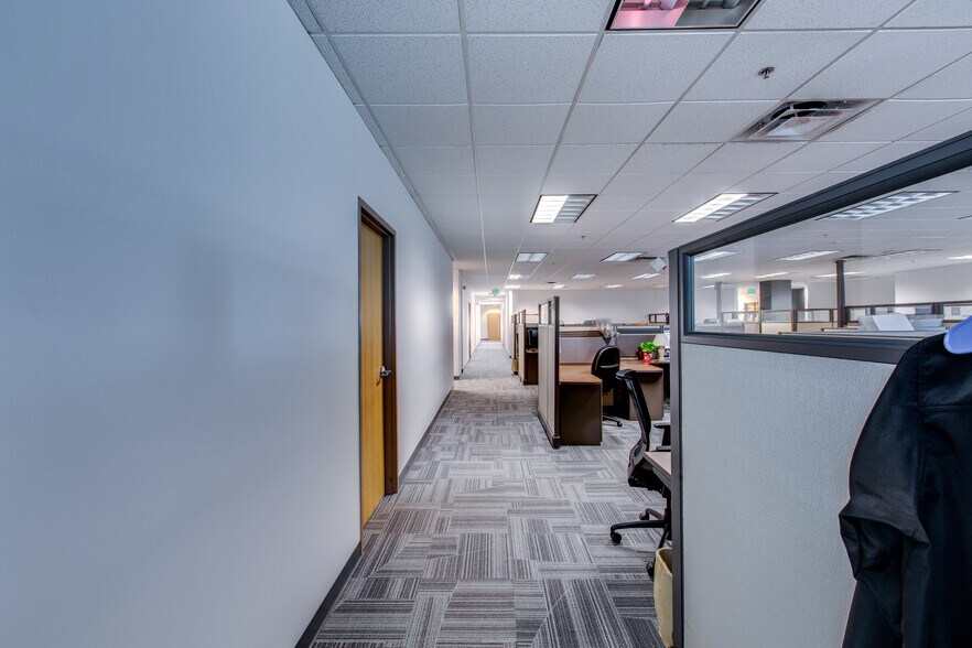 More Photos Of 5630 Ward Rd, Arvada Flex For Sale