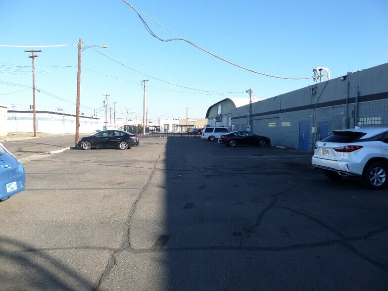 More Photos Of 2319-2331 W Palm Ln, Phoenix Service For Lease