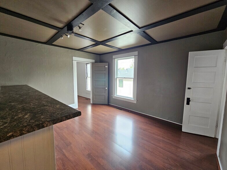 More Photos Of 1725 Esplanade Rd, Chico Freestanding For Lease