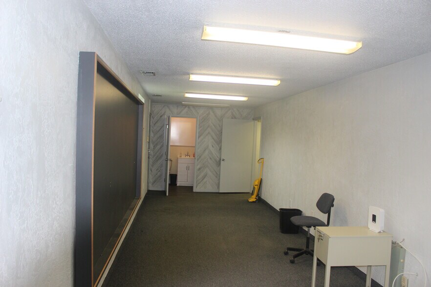 More Photos Of 3624 W International Speedway Blvd, Daytona Beach Industrial For Sale