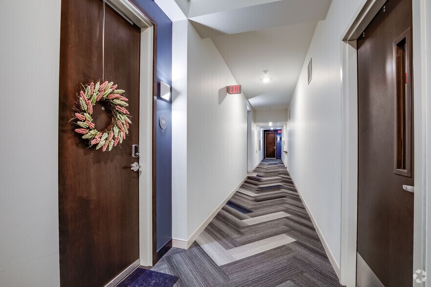 More Photos Of 10 2nd St SE, Minneapolis Apartments For Lease