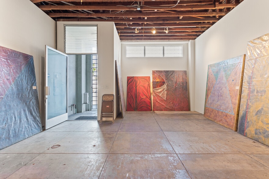 More Photos Of 1312 S Pacific Ave, San Pedro General Retail For Sale