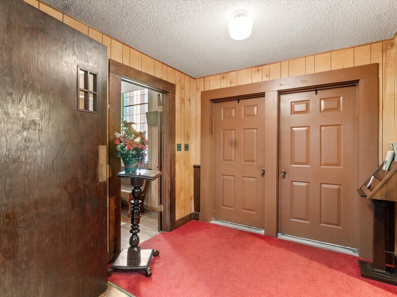 More Photos Of 307 Broadnax St, Daingerfield Religious Facility For Sale