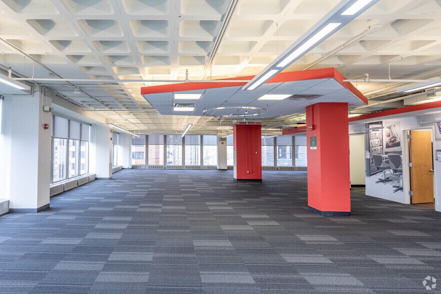 More Photos Of 100 N Charles St, Baltimore Office For Sale