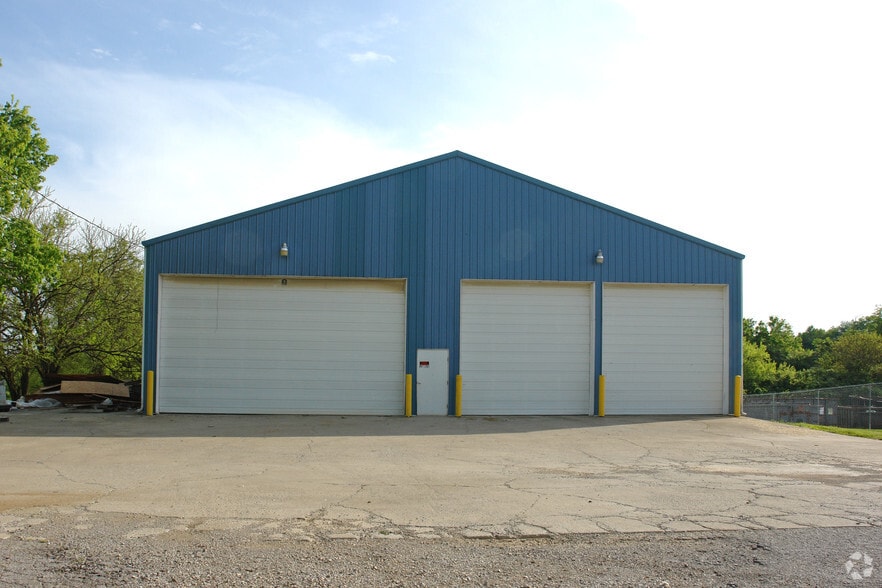 More Photos Of 5003 Park Central Ct, Nicholasville Warehouse For Lease